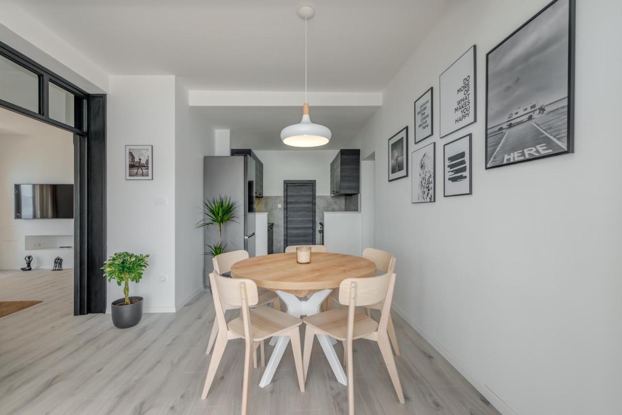 Beachfront Apartments سبليت المظهر الخارجي الصورة