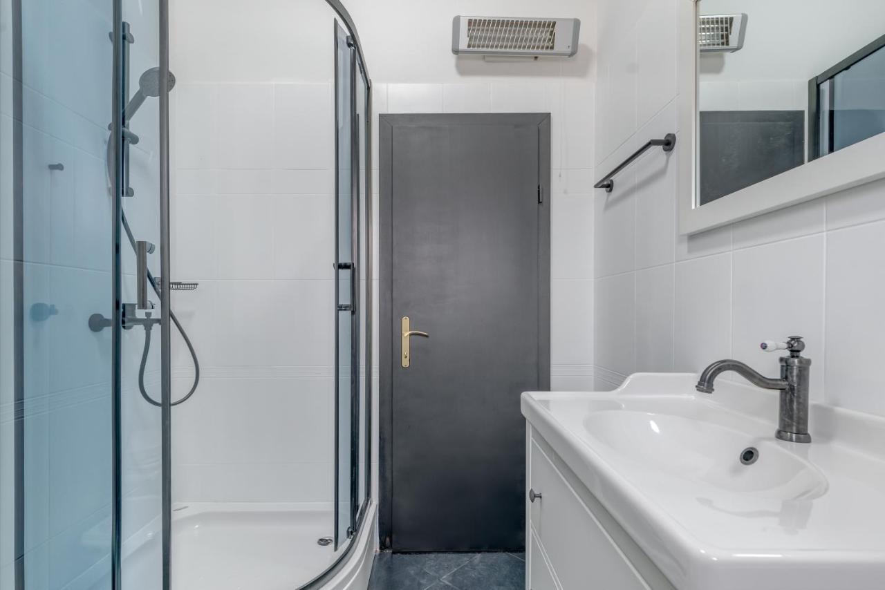 Beachfront Apartments سبليت المظهر الخارجي الصورة